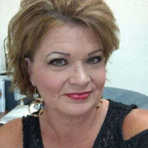 Meet your Posher, Angie